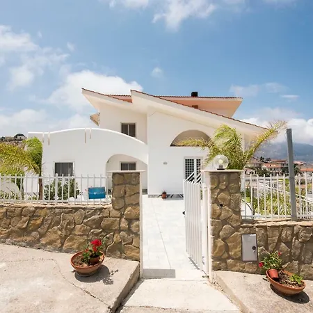 Apartment Trinacria